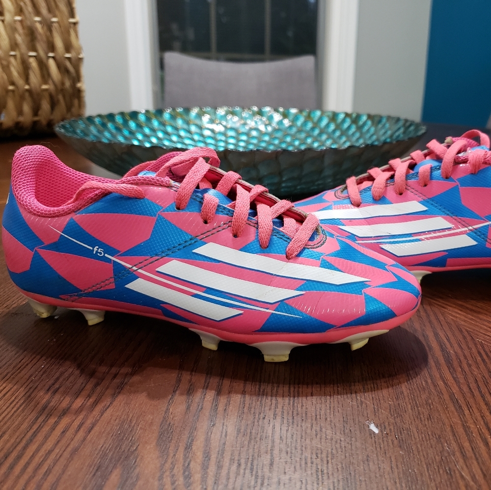 Adidas Girl’s Soccer Shoes Soccer Cleats Size 1